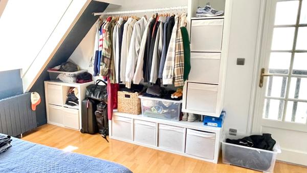 A 15 minutes de Tarbes, maison traditionnelle 10 pièces , 5 chambres, avec parc et piscine.