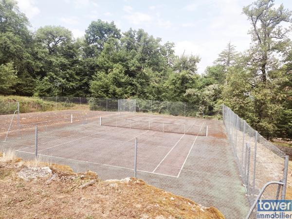 APPARTEMENT DUPLEX T4 dans un CHATEAU