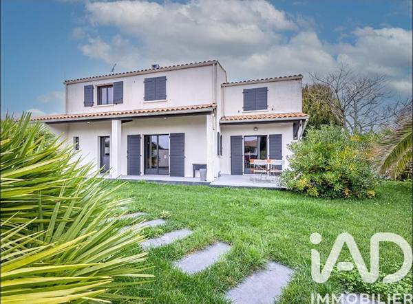 Maison à vendre 8 pièces 207 m² Nieul-sur-Mer