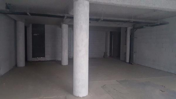 POITIERS A 2 PAS DES CORDELIERS BUREAUX EN REZ DE CHAUSSEE