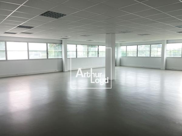 BUREAUX A LOUER A PARTIR DE 146 m² - LABEGE - PARKING