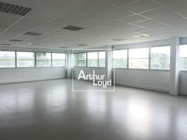 BUREAUX A LOUER A PARTIR DE 146 m² - LABEGE - PARKING