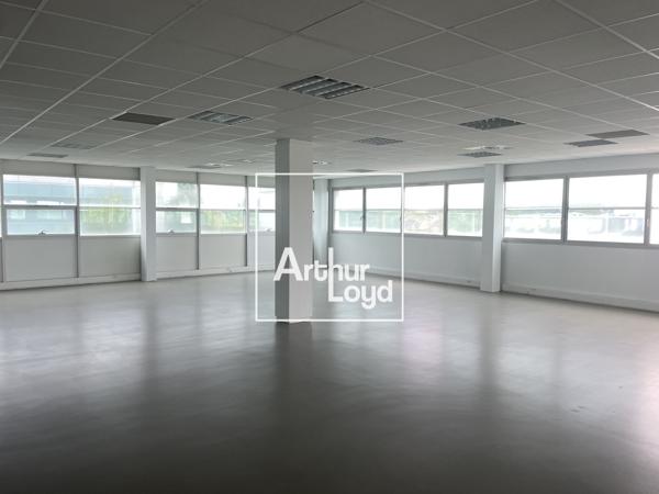 BUREAUX A LOUER A PARTIR DE 146 m² - LABEGE - PARKING
