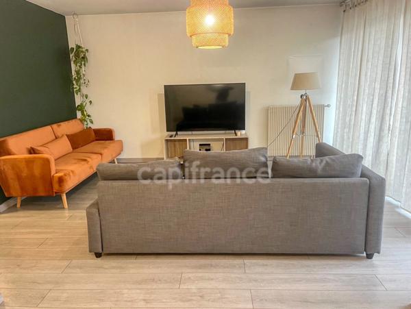Appartement rénové T3 de 82m, traversant, 1er étage avec terrasses, MONTPELLIER (34)