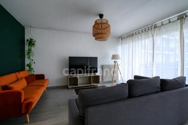 Appartement rénové T3 de 82m, traversant, 1er étage avec terrasses, MONTPELLIER (34)