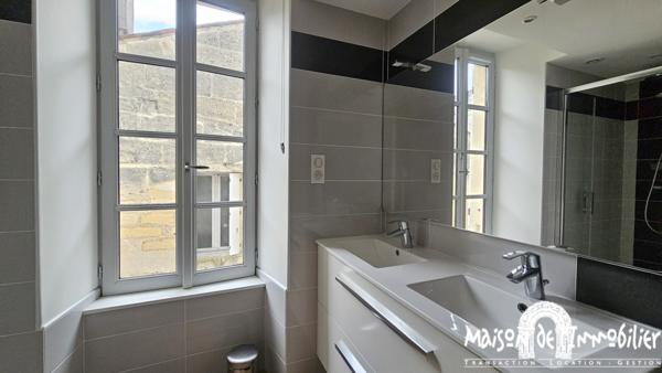 Location Belle maison meublée de 4 pièces - 105m² - Garage - COGNAC Centre-ville