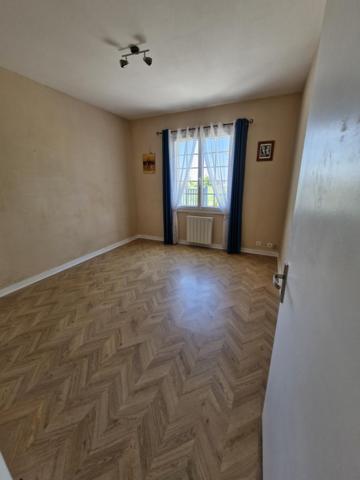 Maison 4 pièces 67 m2, située sur la commune de : MORTAGNE-SUR-GIRONDE Mortagne-sur-Gironde (17120)