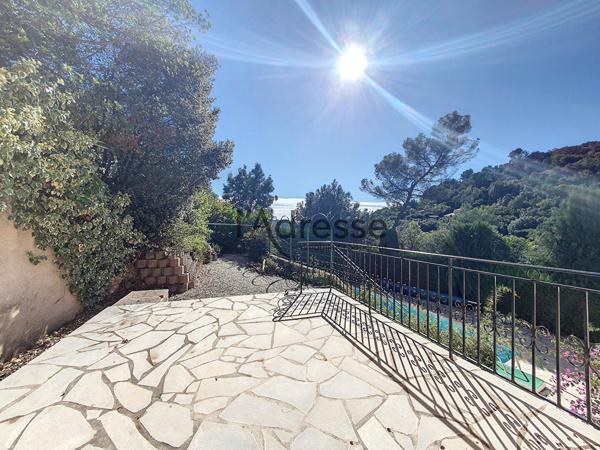 Villa Montauroux 5 pièces sur 3800m2 de terrain avec piscine