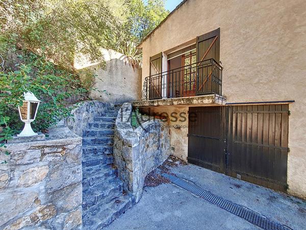 Villa Montauroux 5 pièces sur 3800m2 de terrain avec piscine