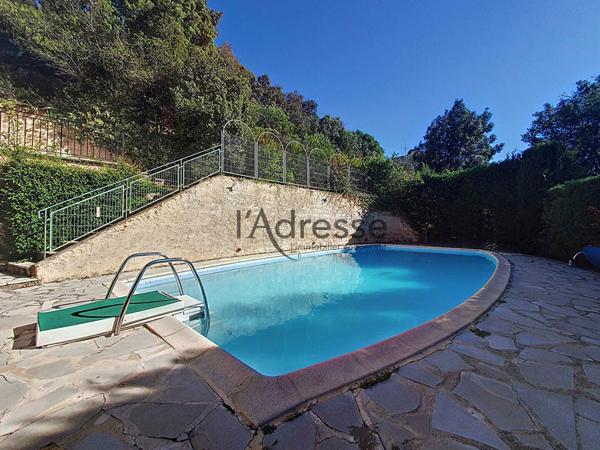 Villa Montauroux 5 pièces sur 3800m2 de terrain avec piscine