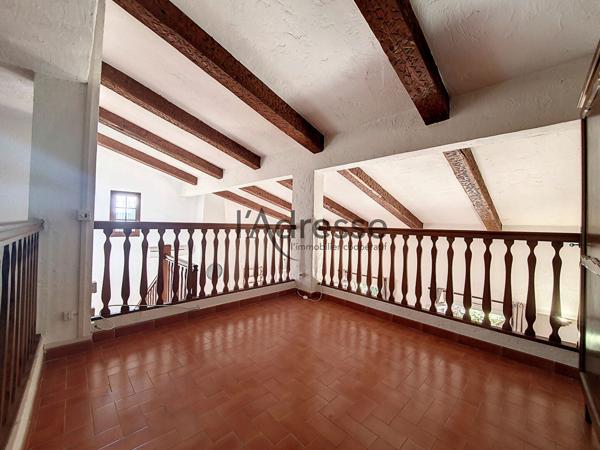 Villa Montauroux 5 pièces sur 3800m2 de terrain avec piscine