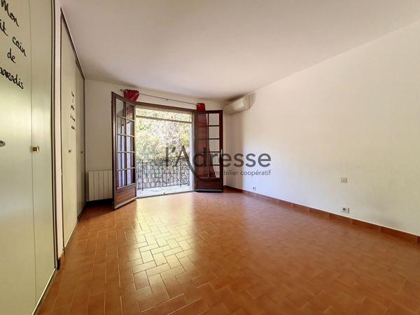 Villa Montauroux 5 pièces sur 3800m2 de terrain avec piscine