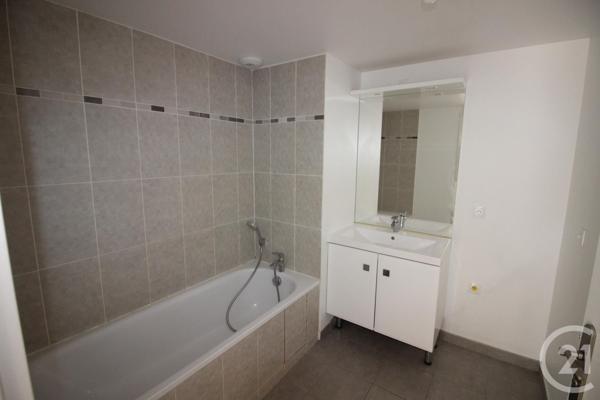 Appartement F3 à vendre  3 pièces - 58 m2 MENNECY - 91