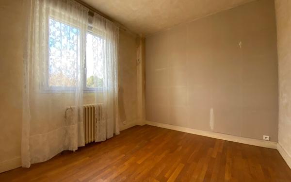 Maison à vendre    4 pièces • 149,66 m2 Clamart