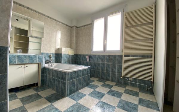 Maison à vendre    4 pièces • 149,66 m2 Clamart