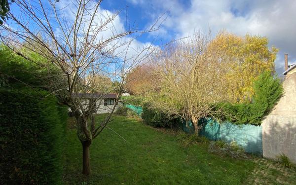 Maison à vendre    4 pièces • 149,66 m2 Clamart