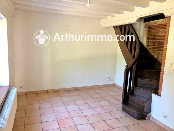 Location                                                      Maison de village
                        
                     3 pièces                      68 m2                     à Fareins
