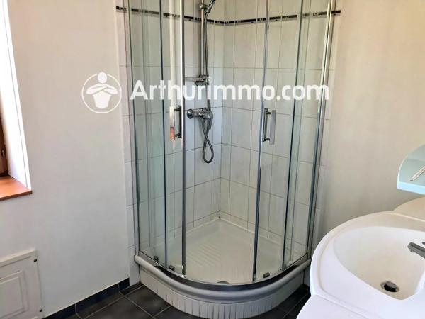 Location                                                      Maison de village
                        
                     3 pièces                      68 m2                     à Fareins