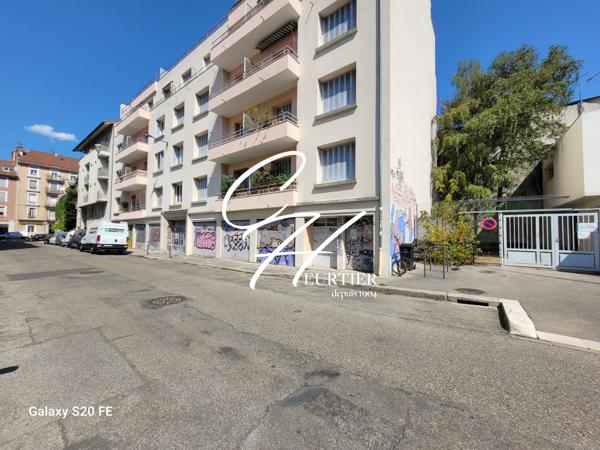 GRENOBLE 5 Rue Henry le Chatelier - Appartement T2 - SPACIEUX et LUMINEUX