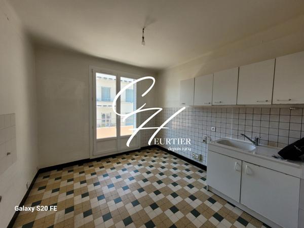 GRENOBLE 5 Rue Henry le Chatelier - Appartement T2 - SPACIEUX et LUMINEUX
