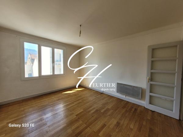 GRENOBLE 5 Rue Henry le Chatelier - Appartement T2 - SPACIEUX et LUMINEUX