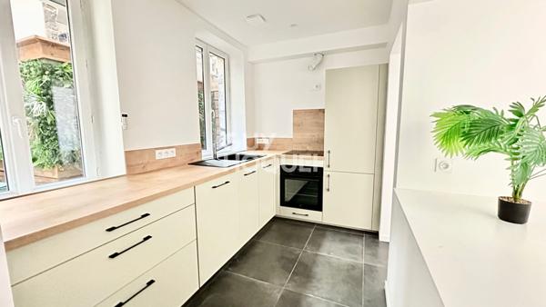 CLERMONT CENTRE - Appartement Duplex refait à neuf - 2 chambres, Garage + cour intérieure