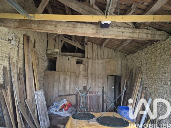 Immeuble à vendre 216 m² La Taillée