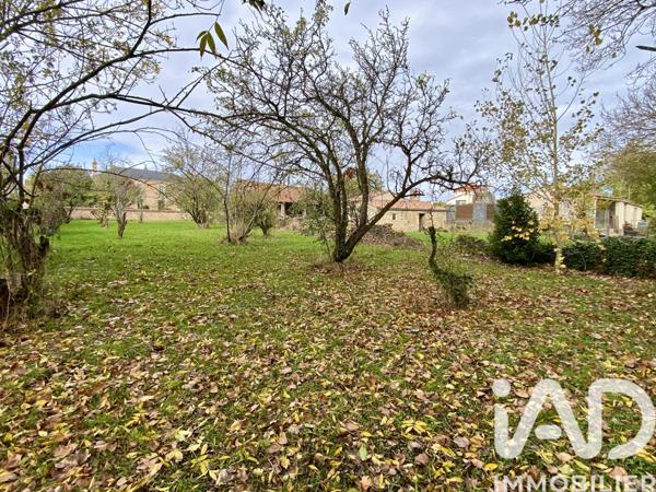 Immeuble à vendre 216 m² La Taillée