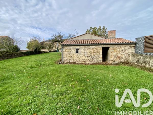 Immeuble à vendre 216 m² La Taillée