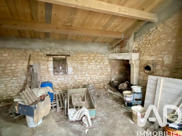 Immeuble à vendre 216 m² La Taillée