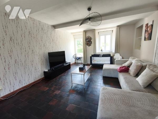 Belle maison entièrement rénovée avec ces dépendance non attenante et terrain constructible