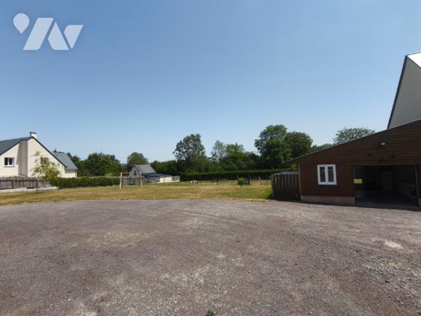 Belle maison entièrement rénovée avec ces dépendance non attenante et terrain constructible