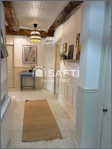 SUPERBE MAISON DE VILLE AVEC BEAUCOUP DE CHARME