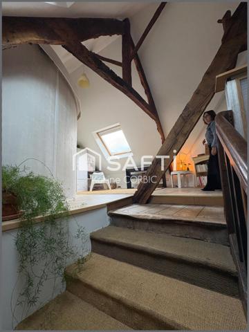 SUPERBE MAISON DE VILLE AVEC BEAUCOUP DE CHARME