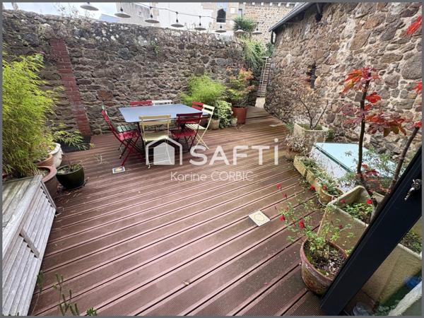 SUPERBE MAISON DE VILLE AVEC BEAUCOUP DE CHARME