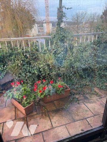 Nouveauté en exclusivité sur BOULOGNE SUR MER ( Pas-de-Calais 62 ) duplex à vendre  avec 2 garages