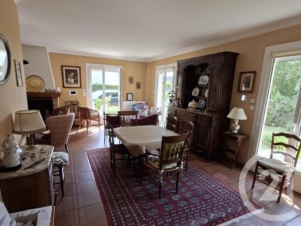 Maison à vendre  4 pièces - 115 m 2   JULLOUVILLE  - 50