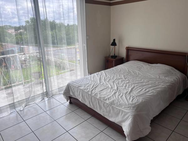 Maison à vendre 6 pièces SAINTES (17) et un appartement