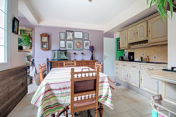 MAISON RUEIL-MALMAISON COTEAUX 3 CHAMBRES JARDIN TERRASSE 180 M2 GARAGE