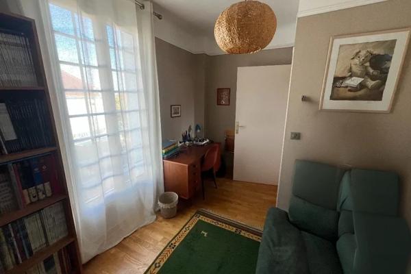 MAISON RUEIL-MALMAISON COTEAUX 3 CHAMBRES JARDIN TERRASSE 180 M2 GARAGE