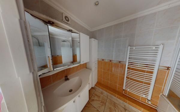 Appartement à vendre    3 pièces • 76,79 m2 Yutz