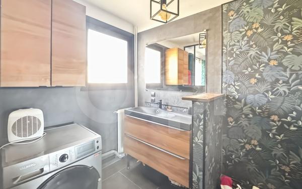 Appartement à vendre    2 pièces • 45,38 m2 Toulon