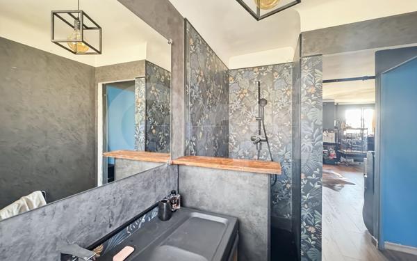 Appartement à vendre    2 pièces • 45,38 m2 Toulon