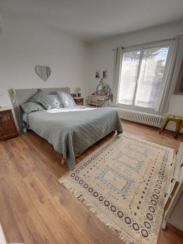 Villa
                                                                                                                                                                                                                                                                                                                        5 pièce(s)                                                                                                                                                                                                          3 chambre(s)                                                                                                                                                                                                          150  m²