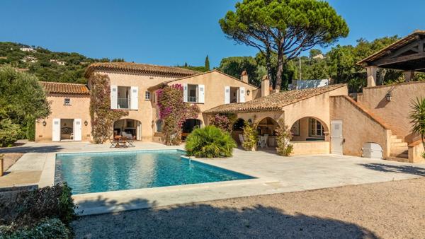 Vente Maison provençale de luxe Grimaud 9 Pièces 328 m²