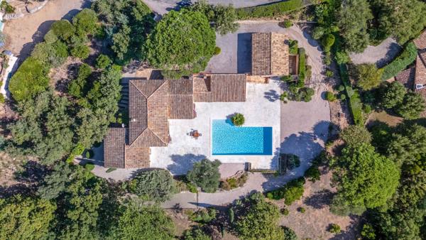 Vente Maison provençale de luxe Grimaud 9 Pièces 328 m²