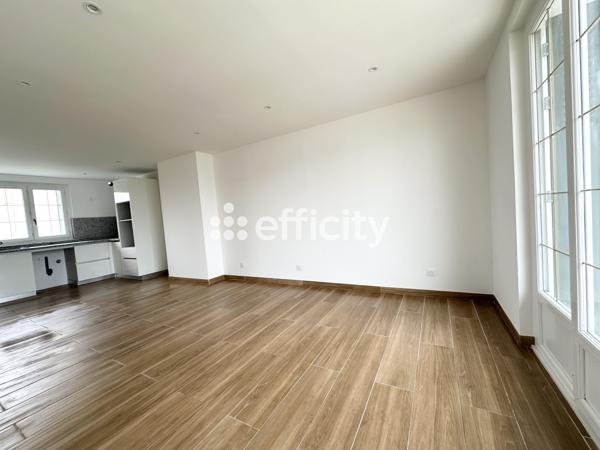 Appartement
         5 pièces
        - 80 m² Exclusivité 240 000 € *