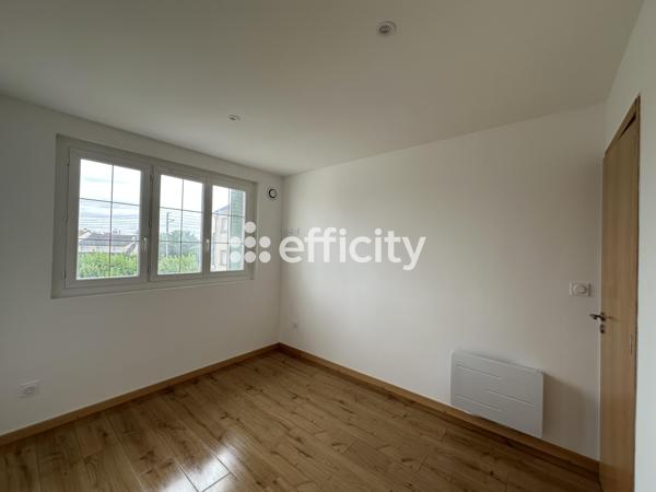 Appartement
         5 pièces
        - 80 m² Exclusivité 240 000 € *