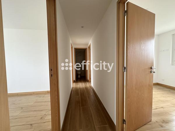 Appartement
         5 pièces
        - 80 m² Exclusivité 240 000 € *