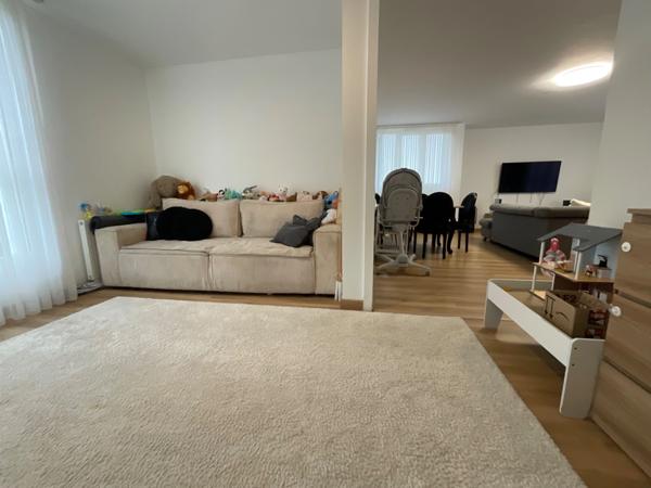 Appartement à vendre 4 pièces ()